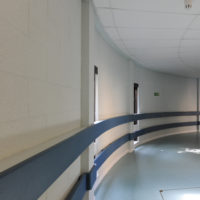Pelindung Dinding Rumah Sakit di Rumah Sakit Royal United di Bath